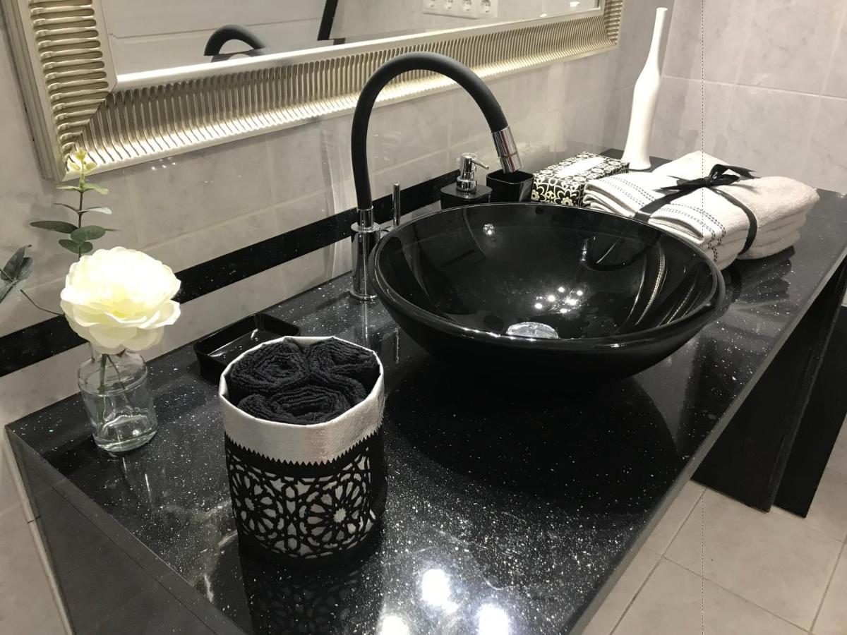 Mogyoród Luxury Basement In The Surrounding Of Budapest 아파트 외부 사진