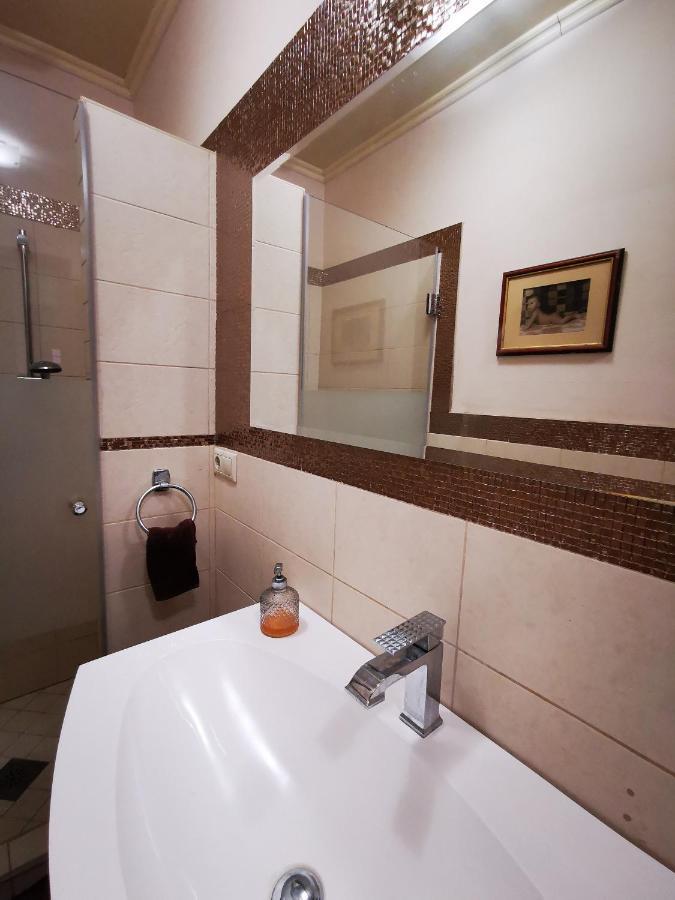 Mogyoród Luxury Basement In The Surrounding Of Budapest 아파트 외부 사진