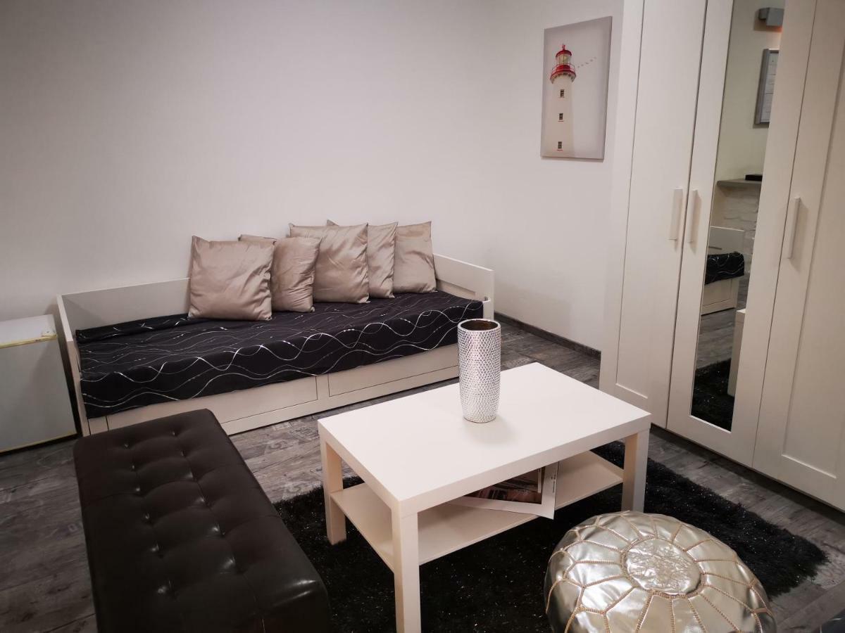 Mogyoród Luxury Basement In The Surrounding Of Budapest 아파트 외부 사진